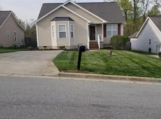 1711 Gordon St, Greensboro, NC 27405
