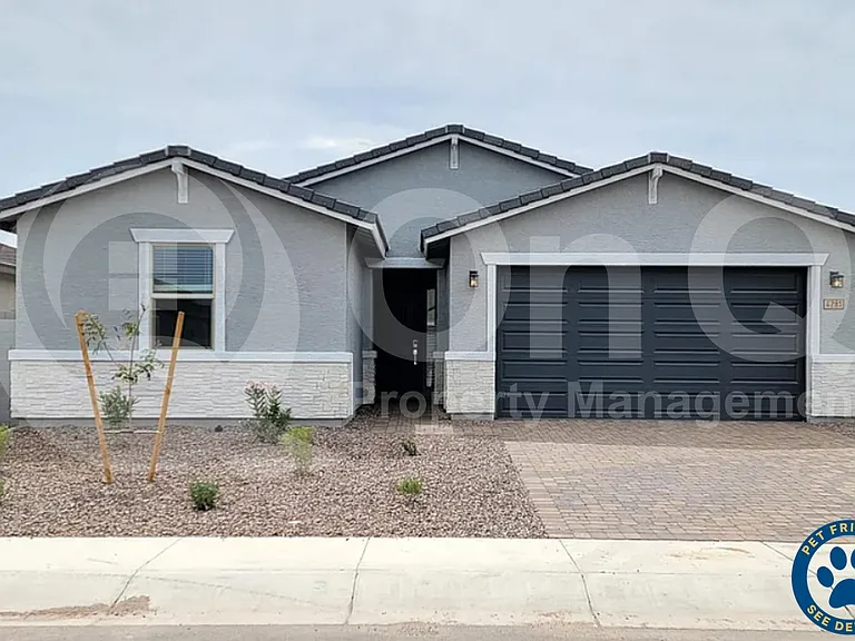 4281 W Hannah St — Photo 1