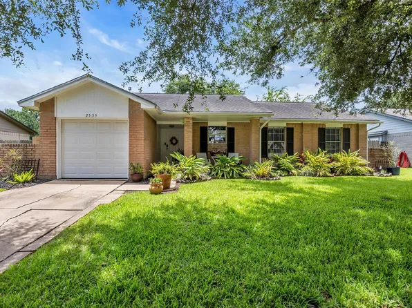 2535 Jeb Stuart Ct, League City, TX 77573