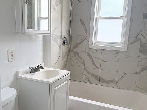 2nd image of 12 Fairmont Pl