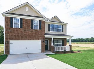 701 Southbury Ln, Carthage, NC 28327