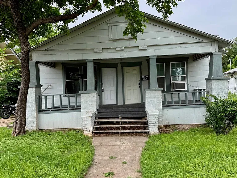 1512 Kemp Blvd — Photo 1