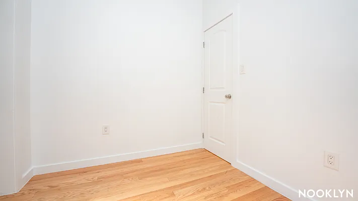 Rented by Nooklyn NYC LLC | media 9