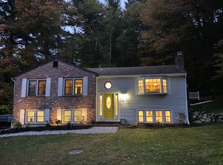 81 Lowell Rd, Westford, MA 01886
