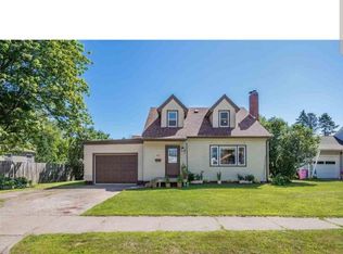 422 18th St, Cloquet, MN 55720
