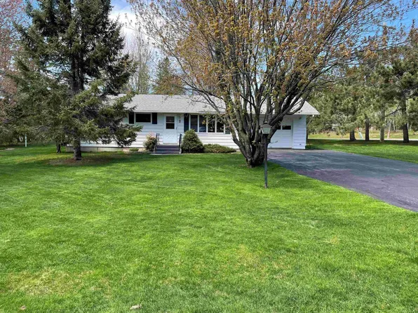 5 Birch Grove Rd, Esko, MN 55733