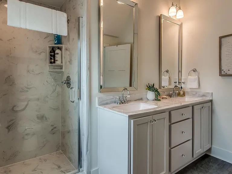 11 Waters Ave — Photo 20
