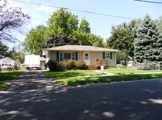 1046 Evergreen Ave, Waterloo, IA 50701