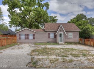1227 N Florida Ave, Joplin, MO 64801