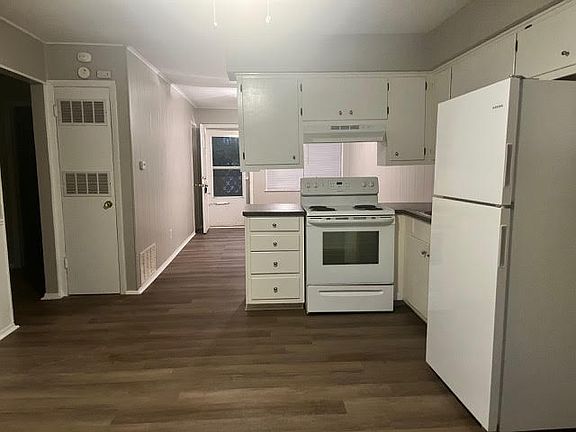 5th image of 305 Adkins St APT B