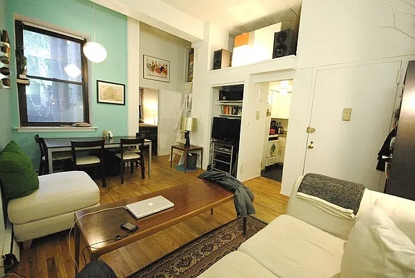 Rented by Bold New York | media 15