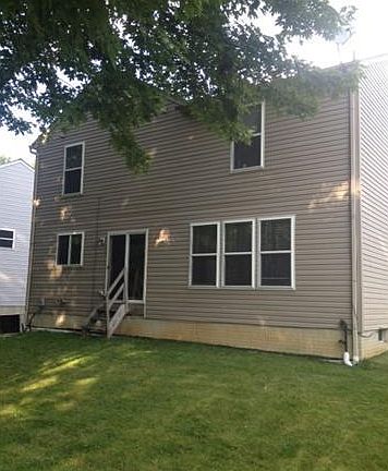 2nd image of 9202 Goebel Cir