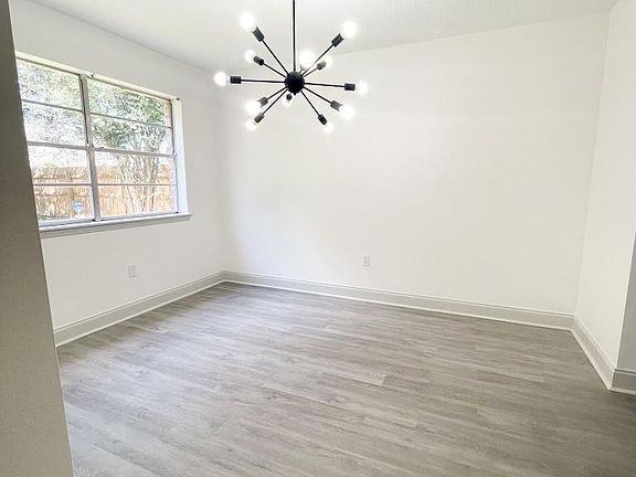5th image of 1817 Ellerslie Ave