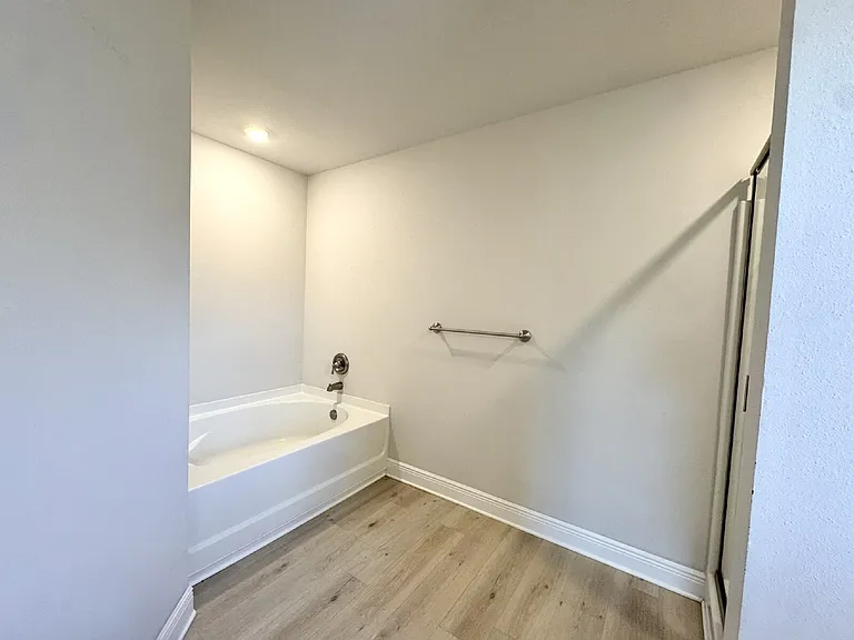 3851 Redbud Way — Photo 13