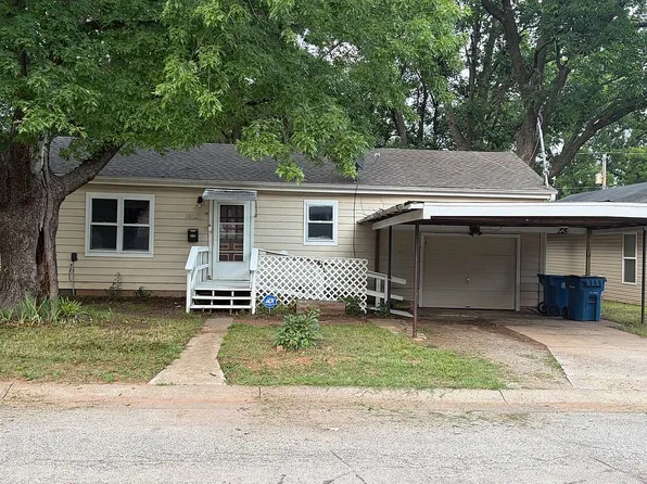 827 S Hall St, Stillwater, OK 74074
