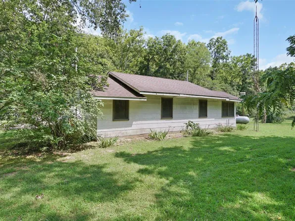 24298 Dry Fork Rd, Warrenton, MO 63383