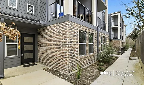 411 Ira Ave Photo 1