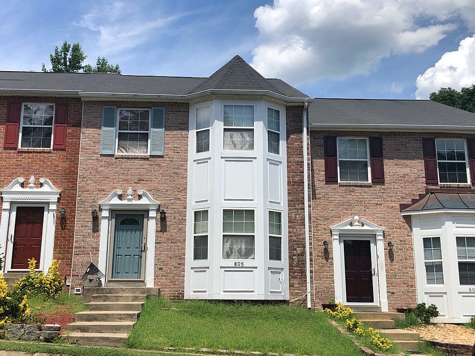 1st image of 805 Twin Brook Ln
