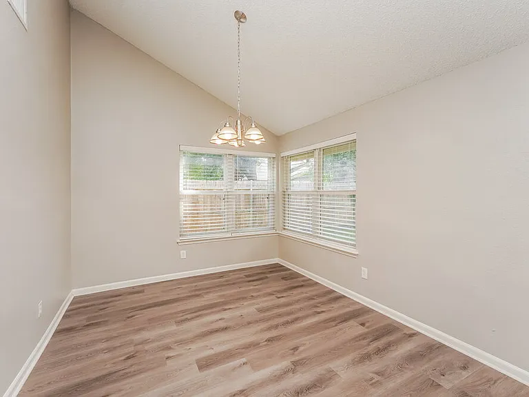 2677 Steppington St — Photo 6