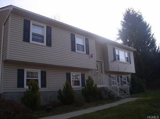446 Philo St, New Windsor, NY 12553