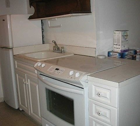 3rd image of 21 Featherbed Ln