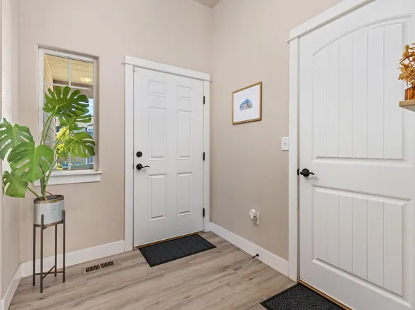 1504 Morning Glow Dr, Windsor, CO 80550