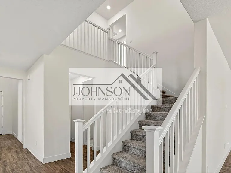 6640 Silverleaf Ct — Photo 3