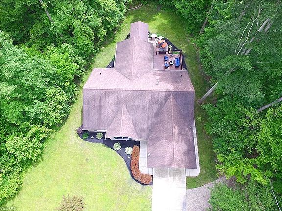 3rd image of 2236 Deer Run