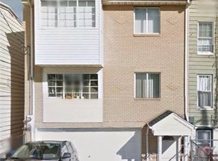 2109 25th Rd, Astoria, NY 11102