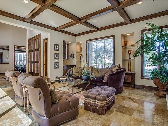 5th image of 9919 Avalon Creek Ct