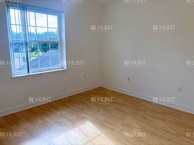 313 Willow Ln — Photo 10