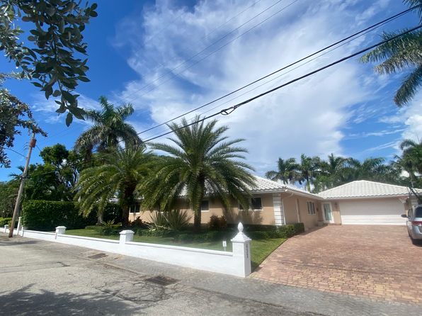 633 Solar Isle Dr