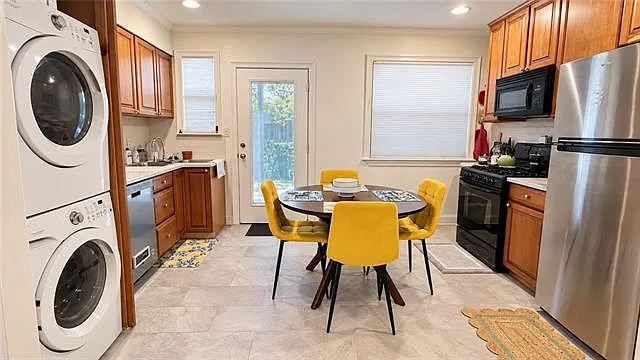 2 bed, 1.0 bath, 900 sqft, $1,500 — Photo 4