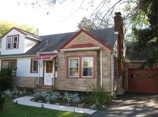 270 Park End Dr, Dayton, OH 45415