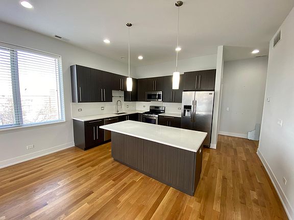 3rd image of 1812 N California Ave APT 3S