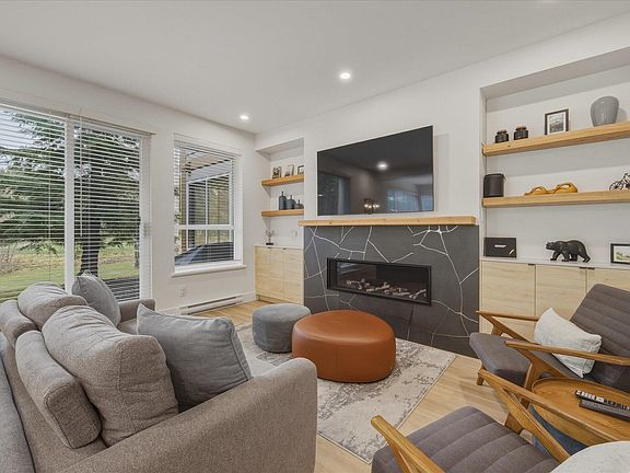 2nd image of 4628 Blackcomb Way #16