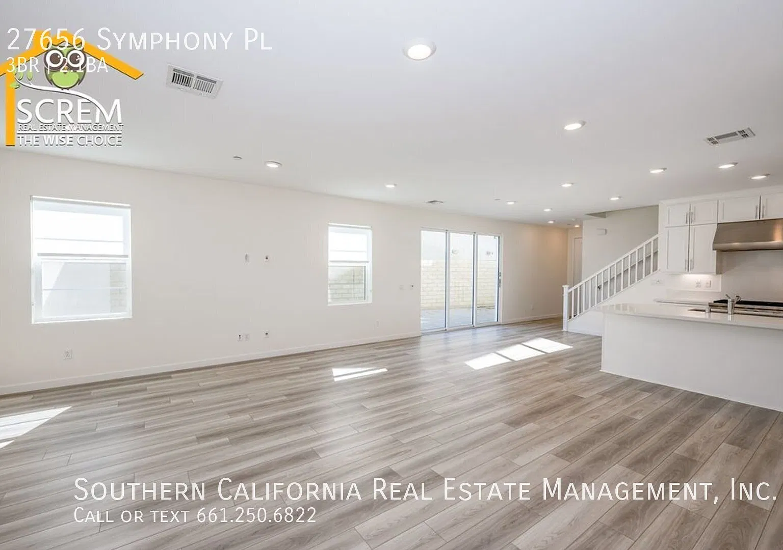 Three Bedroom Townhouse with a Loft and Solar in Five Point — Photo 3