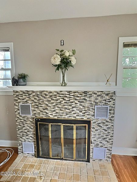 5th image of 280 Stoodley Place