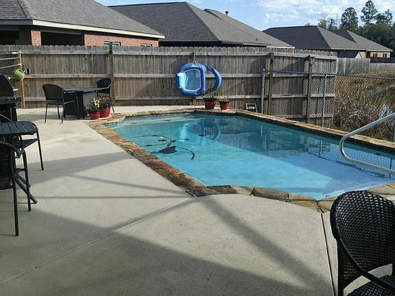 4th image of 3945 River Trace Dr
