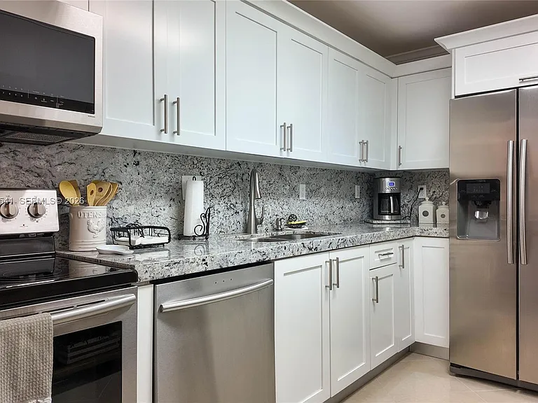 3001 S Ocean Dr #319 — Photo 3