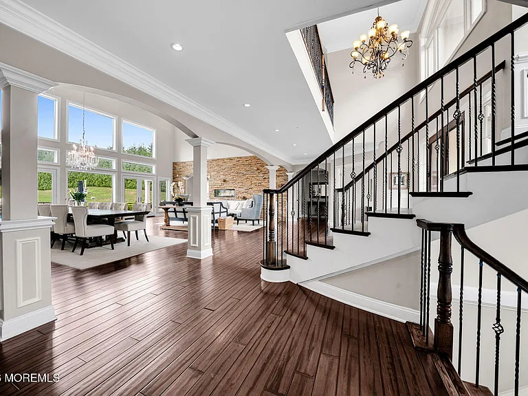2 Hop Brook Ln — Photo 40