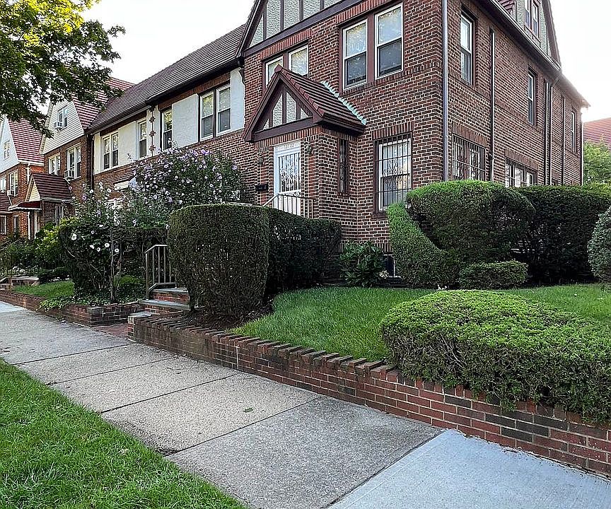 1st image of 10102 Ascan Ave