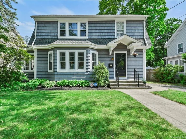 35 Elmwood Road, New Haven, CT 06515