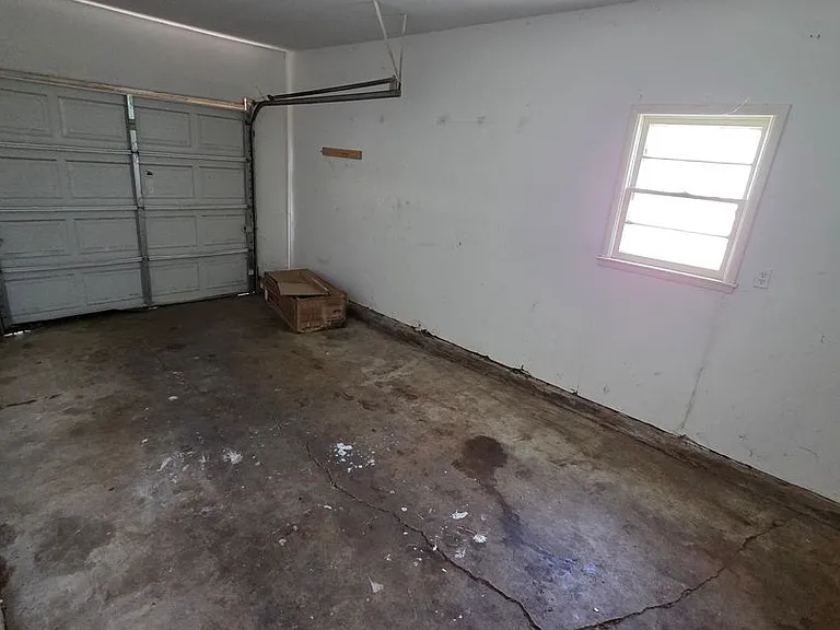 2416 W Rita St — Photo 6