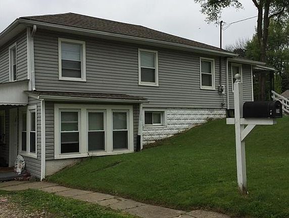 3rd image of 374 Glenn St