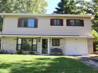 1706 W Sugar Ln, High Ridge, MO 63049