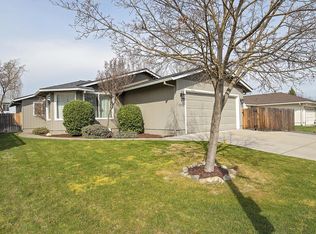 1732 Dove Ln, Medford, OR 97501