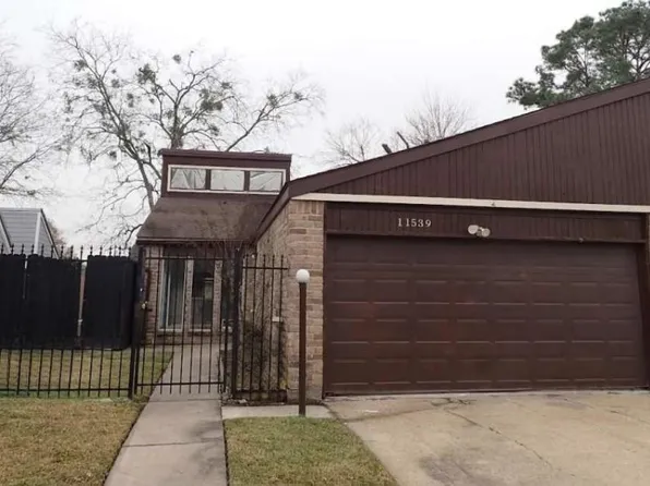 11539 Bellerive Dr, Houston, TX 77072
