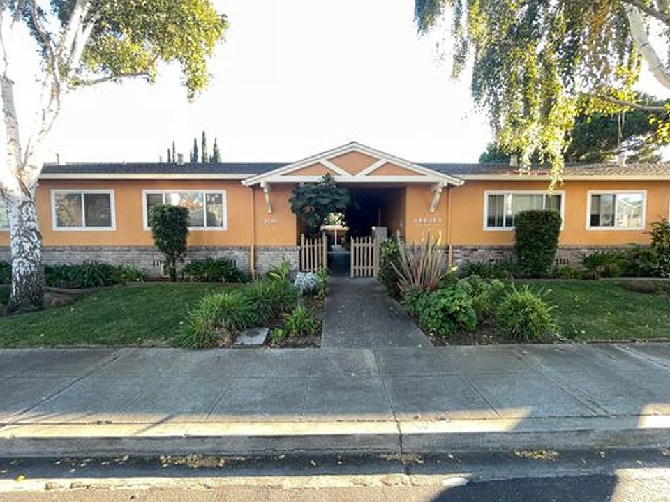 1st image of 2550 Arroyo Dr APT 9