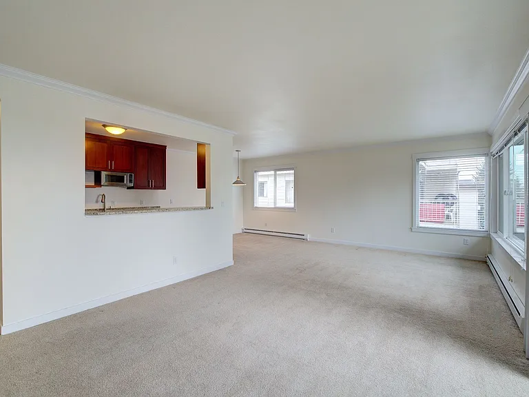 11525 Greenwood Ave N #401 — Photo 8